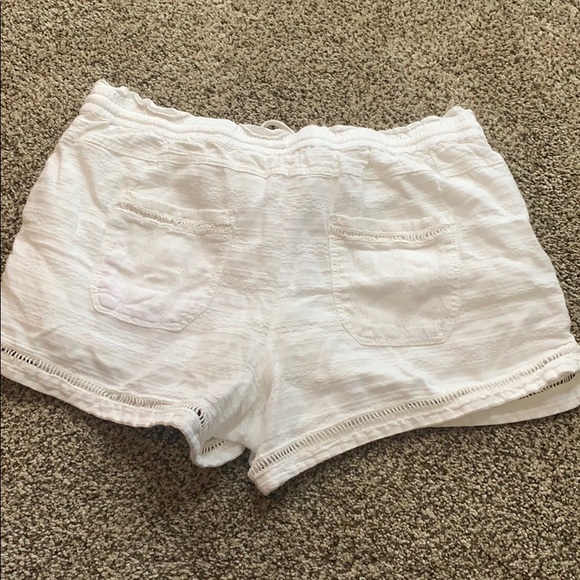 Shorts - Picture 2 of 3